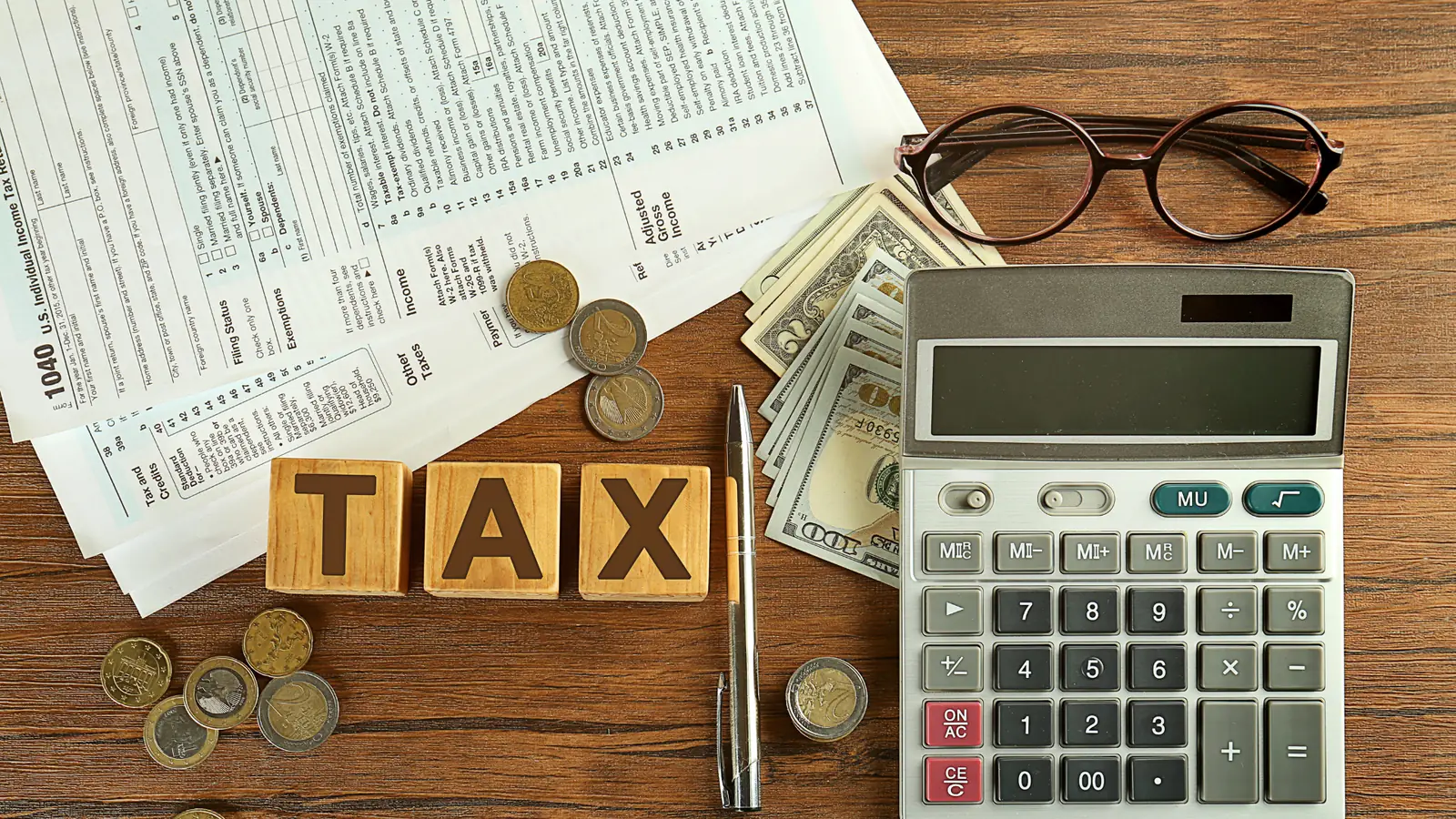 Tax documents and forms for US expats in the UAE