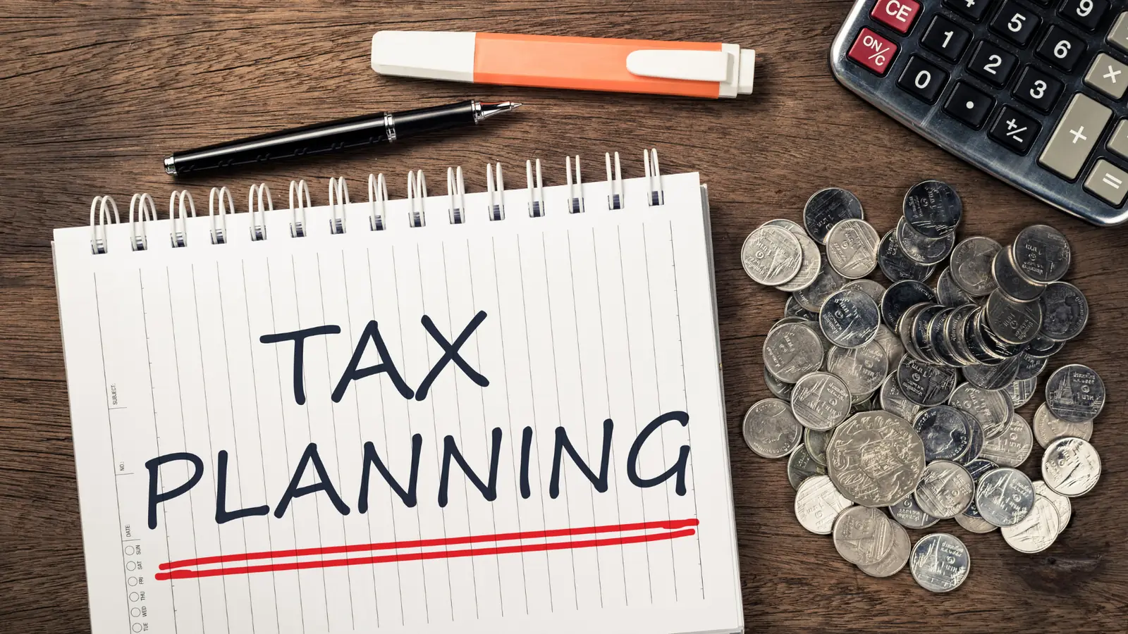 IRS Form 1040 and currency documents for US expats filing taxes from the UAE