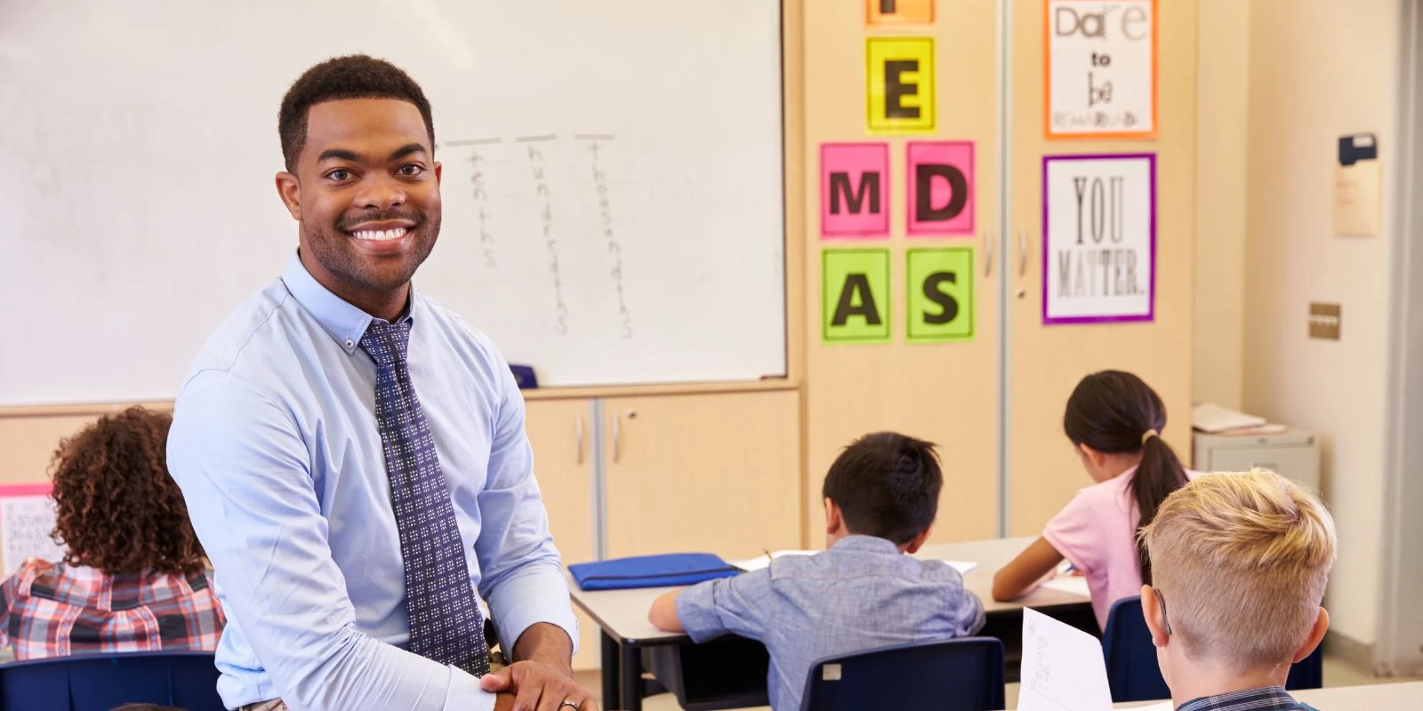Housing allowances and FEIE for teachers in the UAE